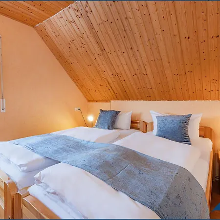 Apartment Haus Wartenberg Whg 02 *